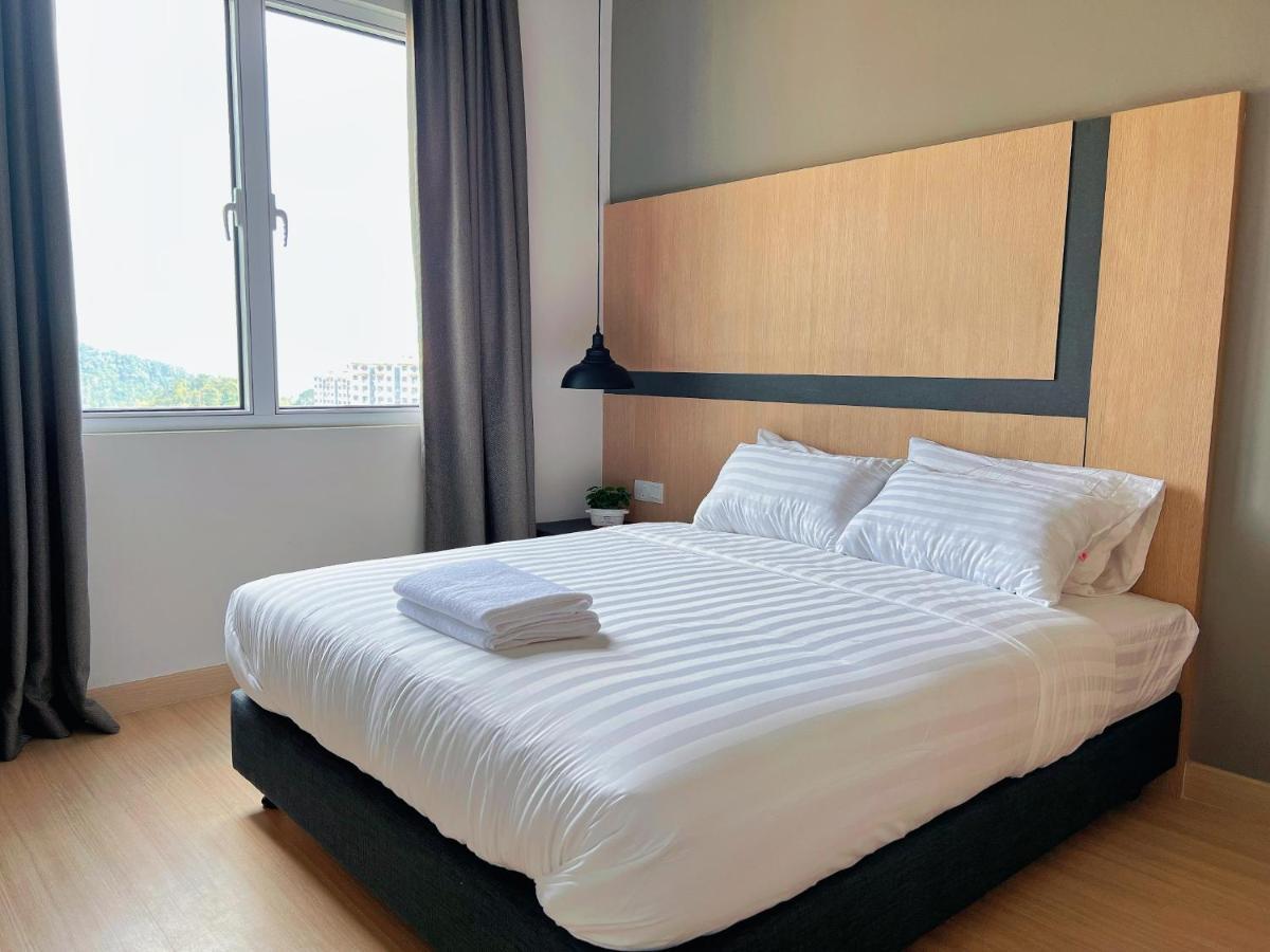 Genting 6pax 2 Car Parks At Windmill Upon Hills *