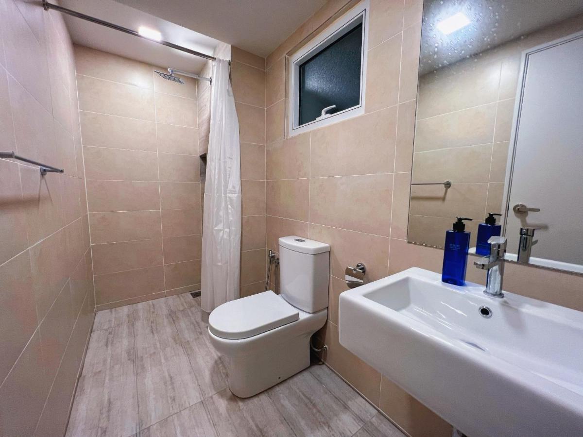 Genting 6pax 2 Car Parks At Windmill Upon Hills *